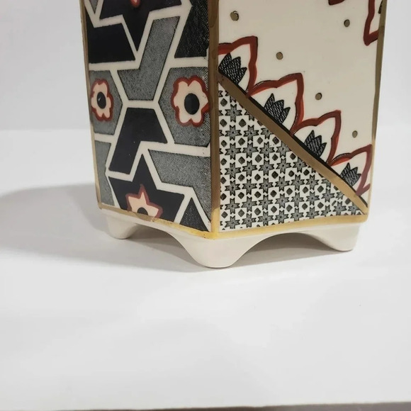 VTG  Masons Ironstone hexagon Lidded Jar With Applique Pattern,Multi-colored. - Picture 3 of 10